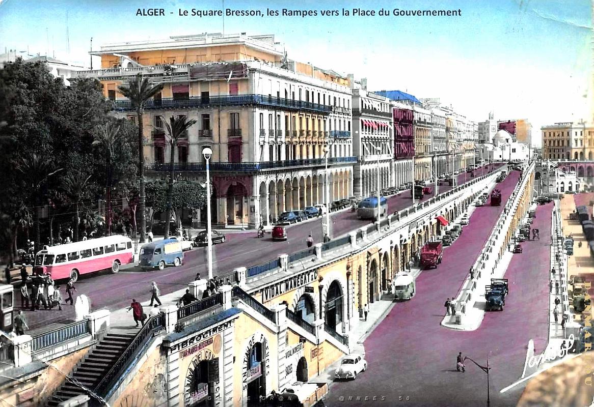 Alger - Square Bresson, les Rampes vers la Place du Gouvernement.jpg